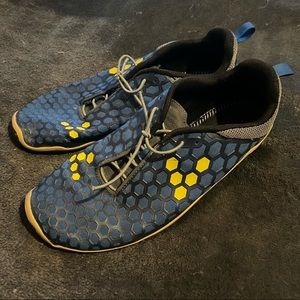 Mens Vivobarefoot running shoe